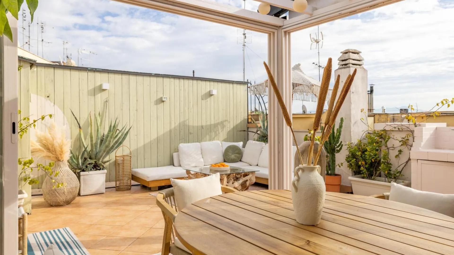 Aria Penthouse & Garden Apartment Rome 0*,  Italy