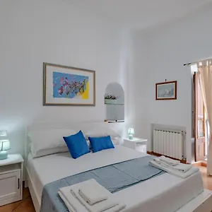 Apartment Ele Pantheon, Rome