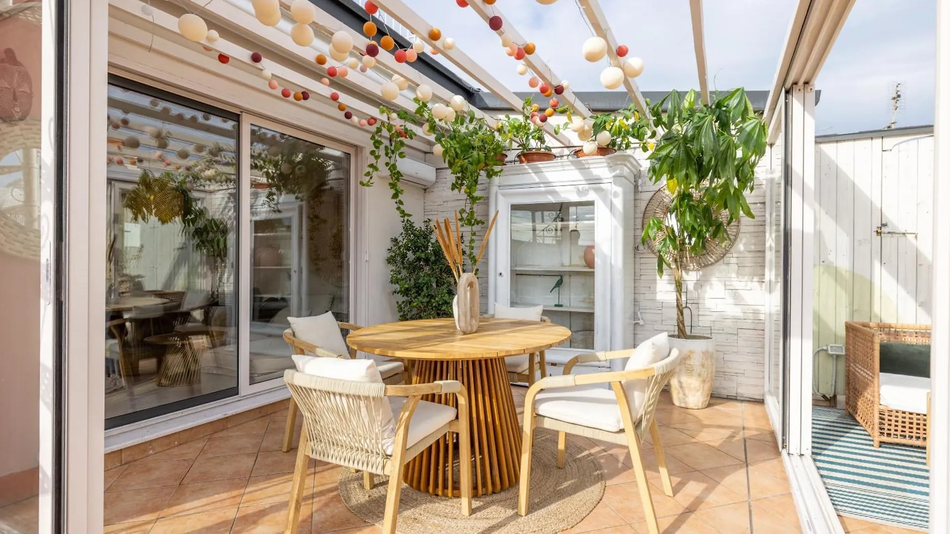 Aria Penthouse & Garden Apartment Rome 0*,  Italy