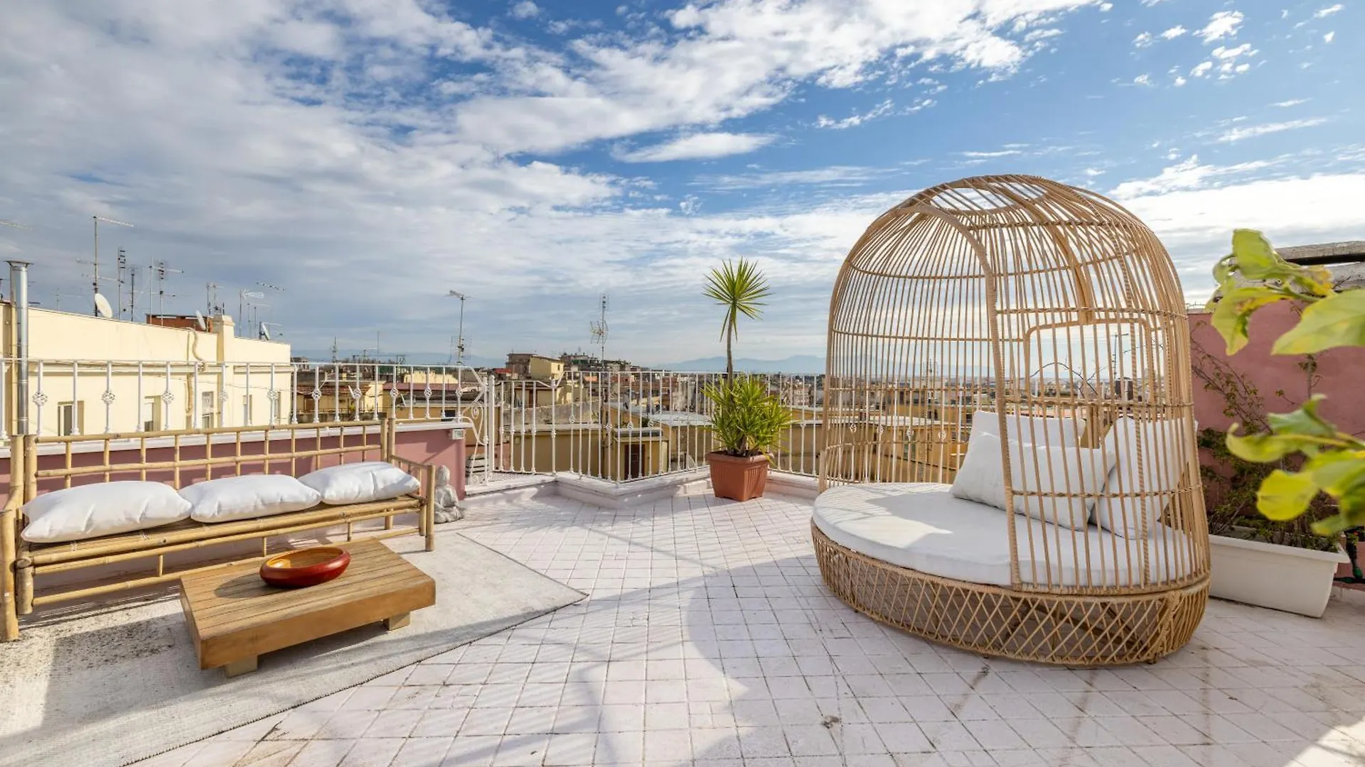 Aria Penthouse & Garden Apartment Rome