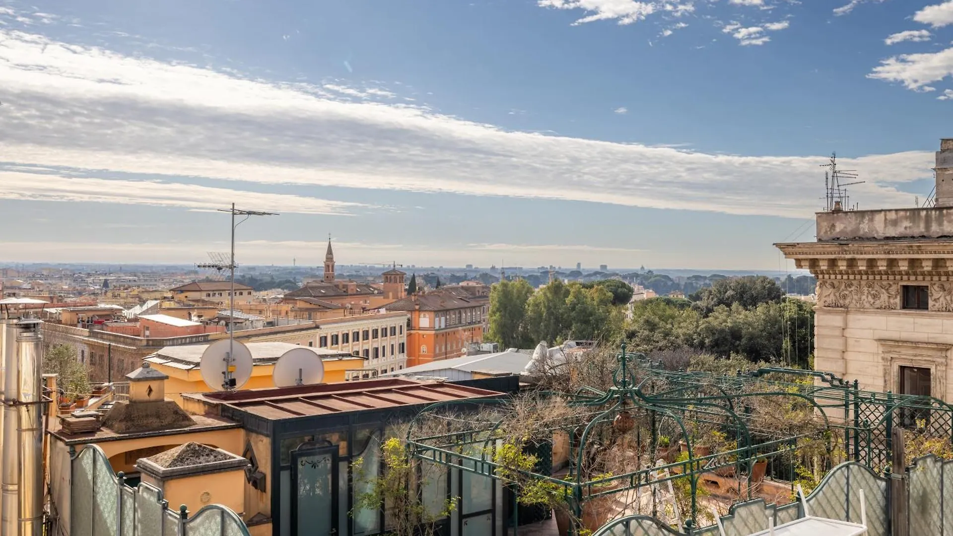 Aria Penthouse & Garden Apartment Rome