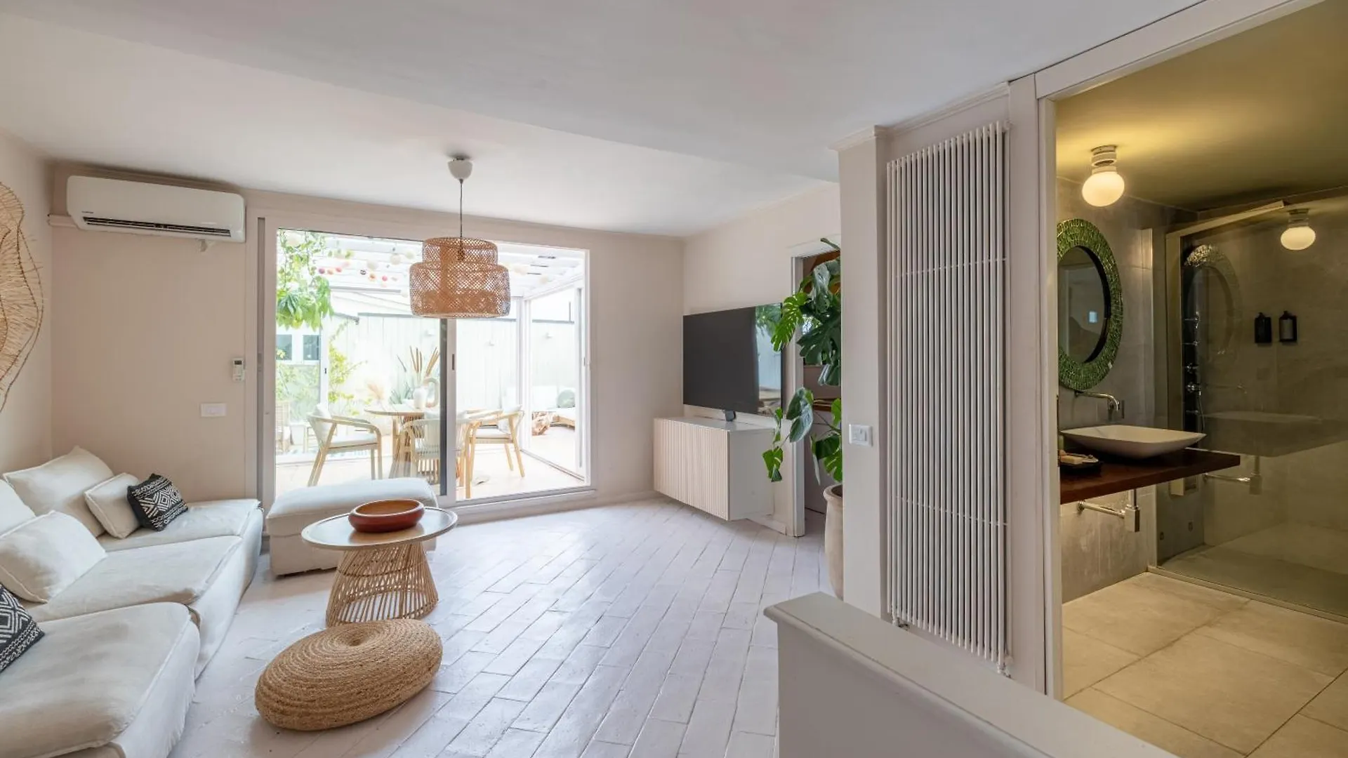 Aria Penthouse & Garden Apartment Rome